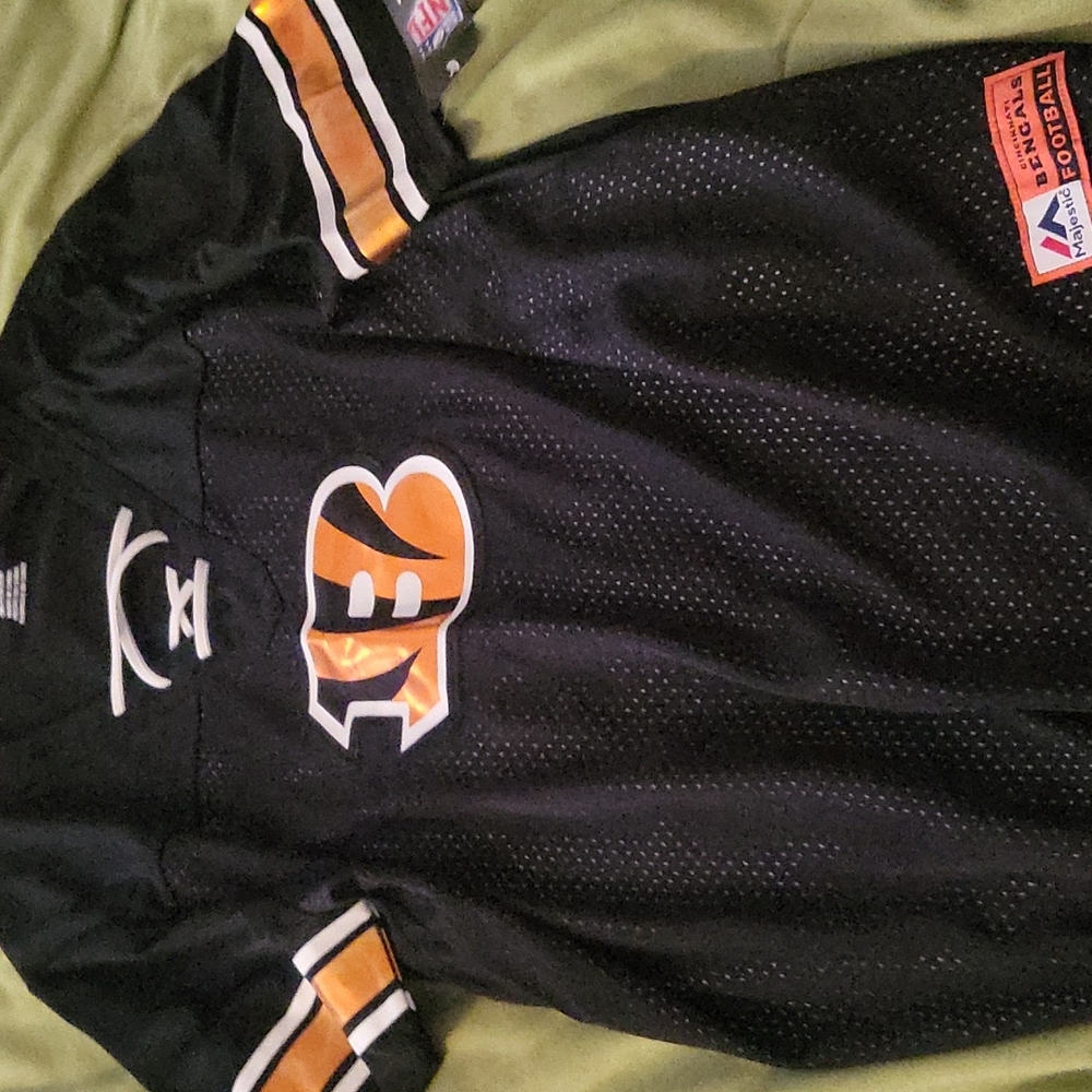 Bengals XL woman's shirt
